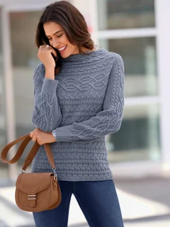 Pull à manches longues superbe motif torsadé