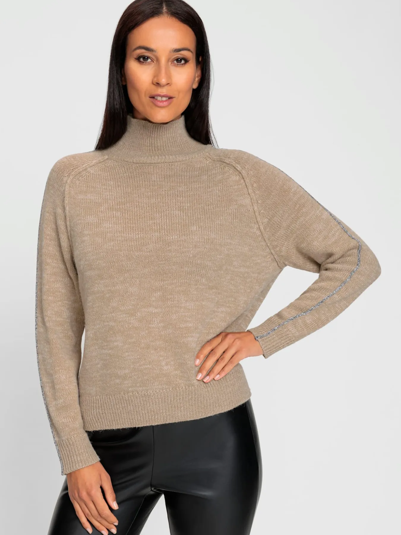 Pull en tricot fils métallisés tissés