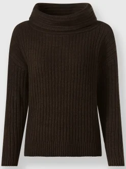 Pull en tricot grand col roulé