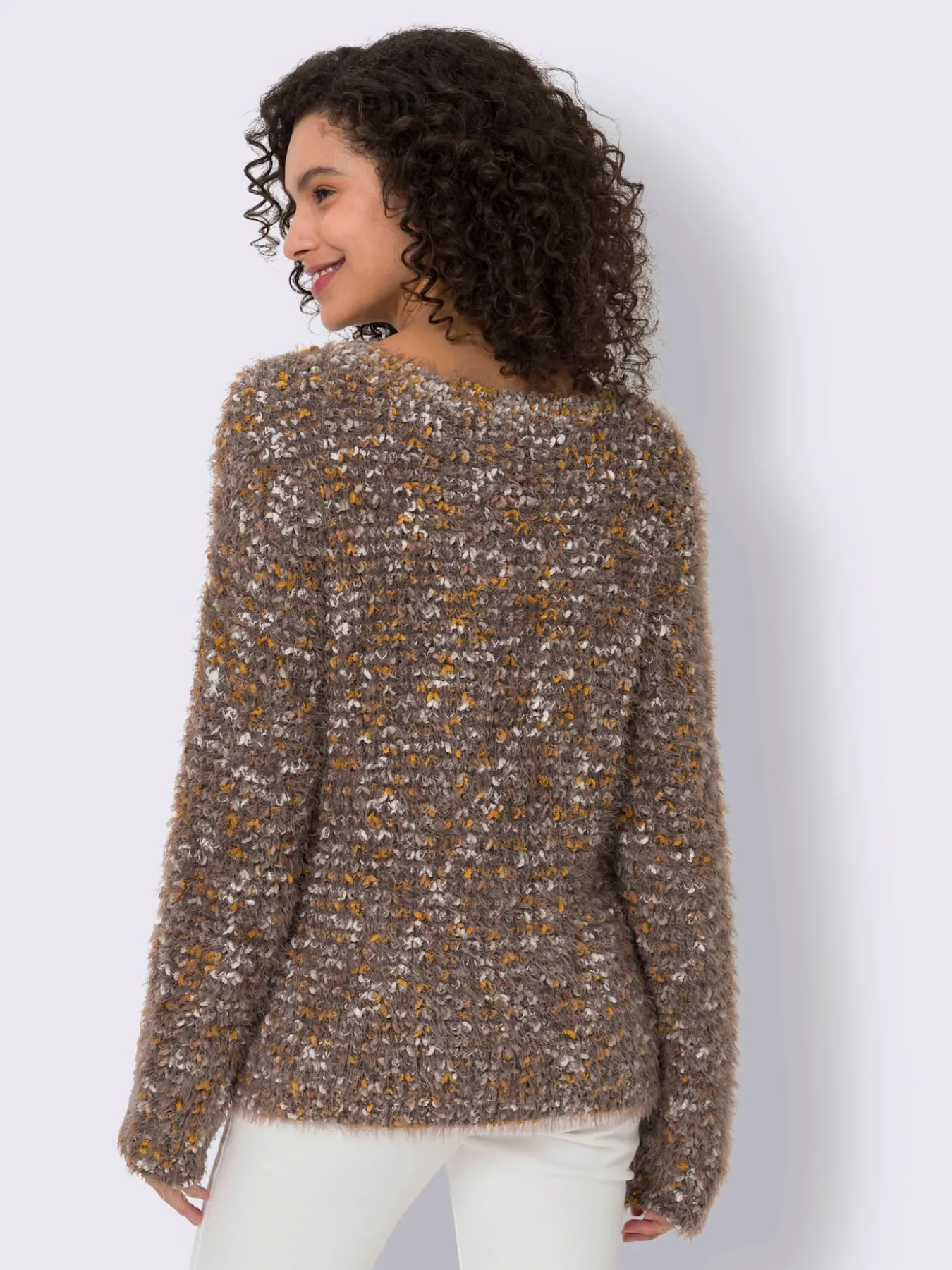 Pull en tricot jolie structure tricot