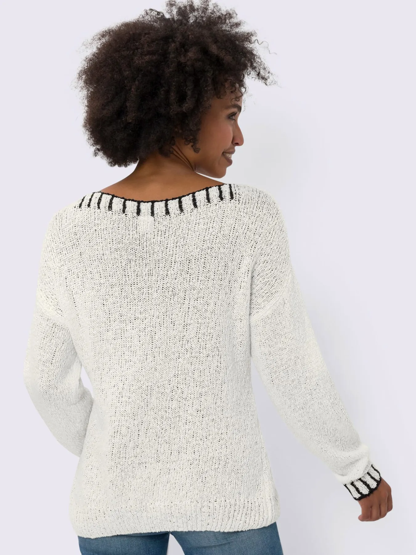 Pull encolure ronde détails contrastés