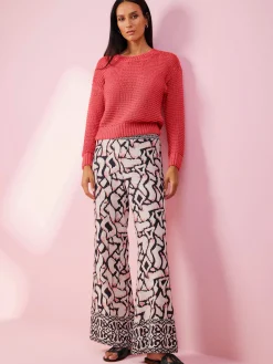 Pull encolure ronde motif maille moderne
