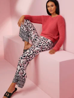 Pull encolure ronde motif maille moderne