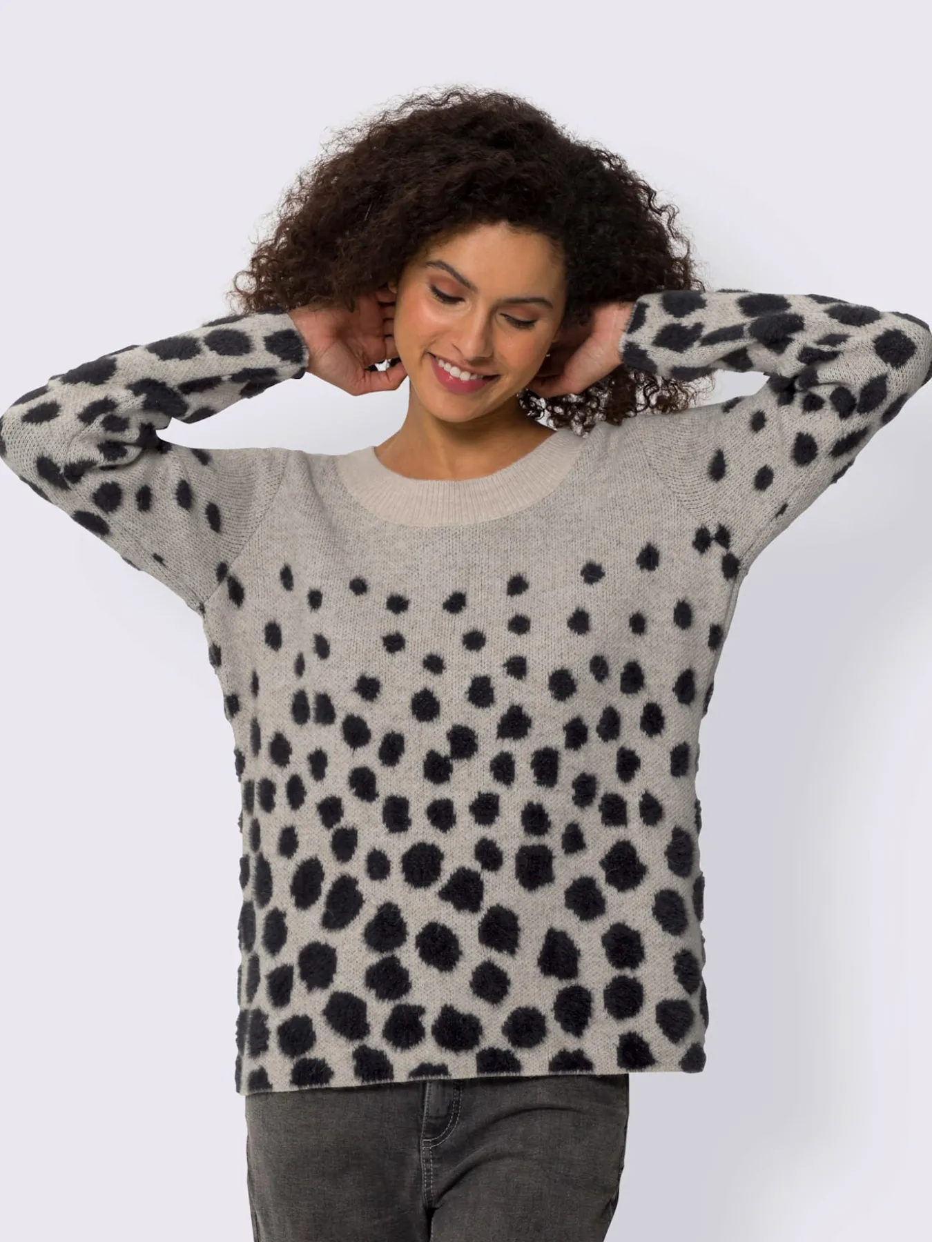 Pull jacquard motif à pois tendance