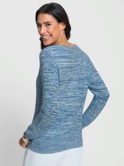 Pull motif ajouré intégral