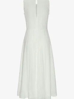 Robe en dentelle robe d'été sans manches avec broderie ajourée