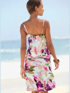 Robe en jersey col v légèrement froncé