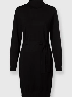 Robe en tricot col roulé flatteur