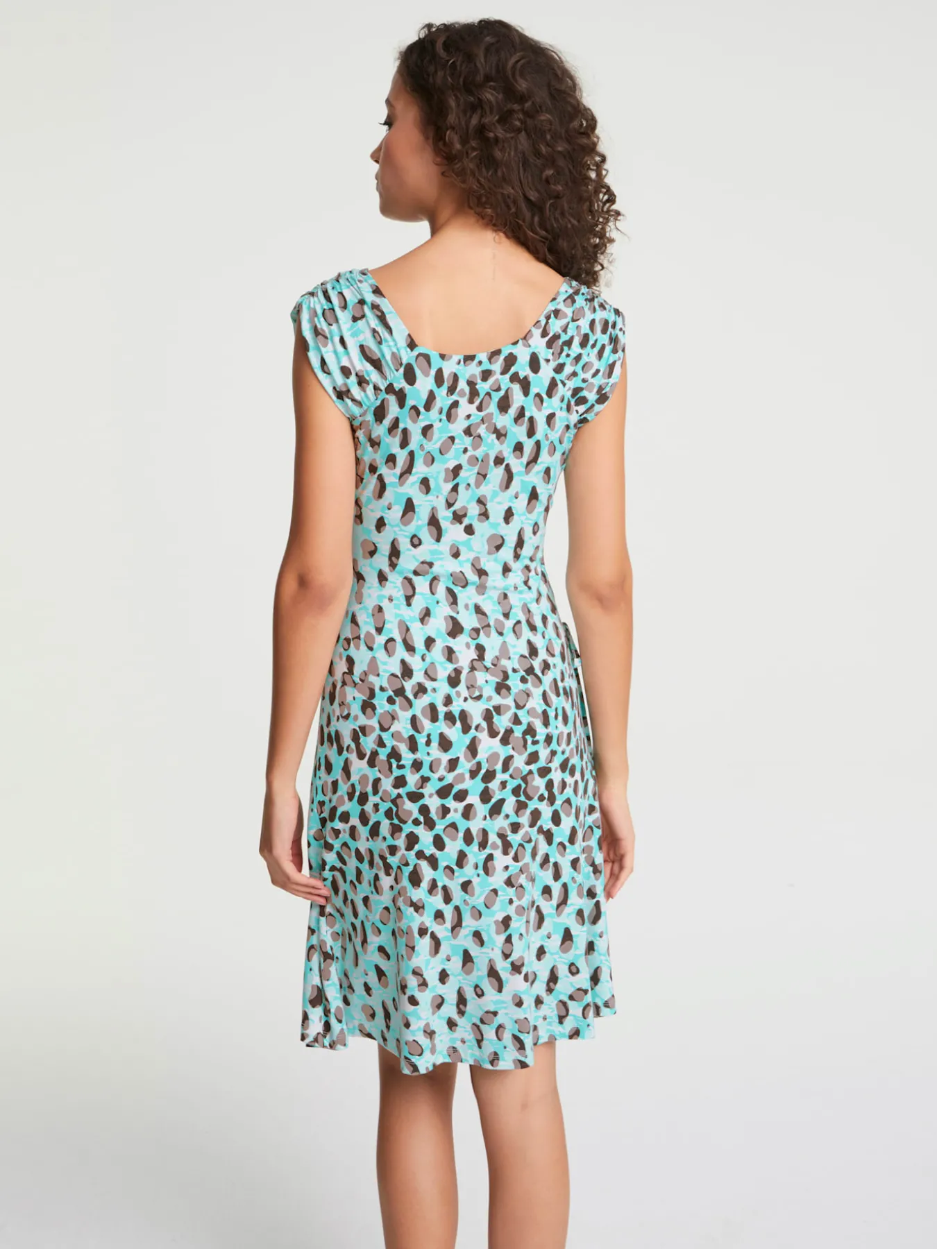 Robe imprimée effet cache-cœur tendance