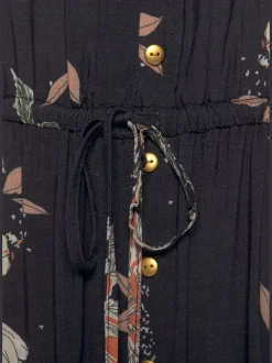 Robe longue comme chemisier carmen ou sur les épaules