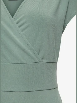 Robe mi-longue