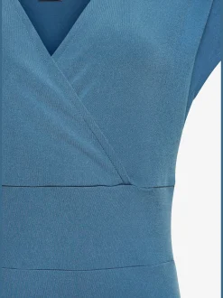 Robe mi-longue