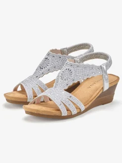 Sandales avec détails brillants tendance
