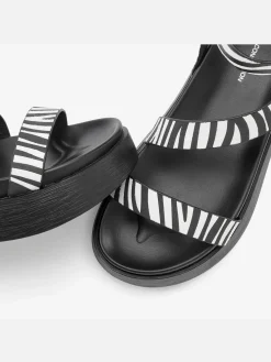 Sandales tendance avec semelle compensée