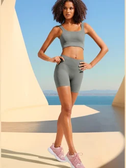 Short technique short sans coutures avec structure côtelée et effet moulant