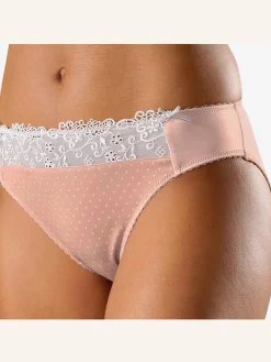 Slip intemporel. coupe basique confortable