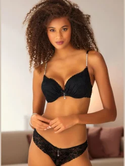 String extravagant en dentelle florale raffinée