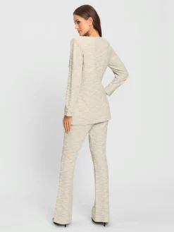 Tailleur pantalon une allure rayonnante ensemble ou séparément