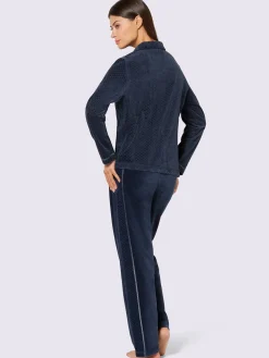 Tenue détente chandail en velours ras