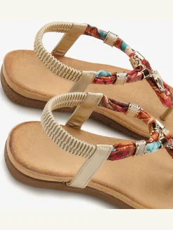 Tongs sandales aux couleurs tendance