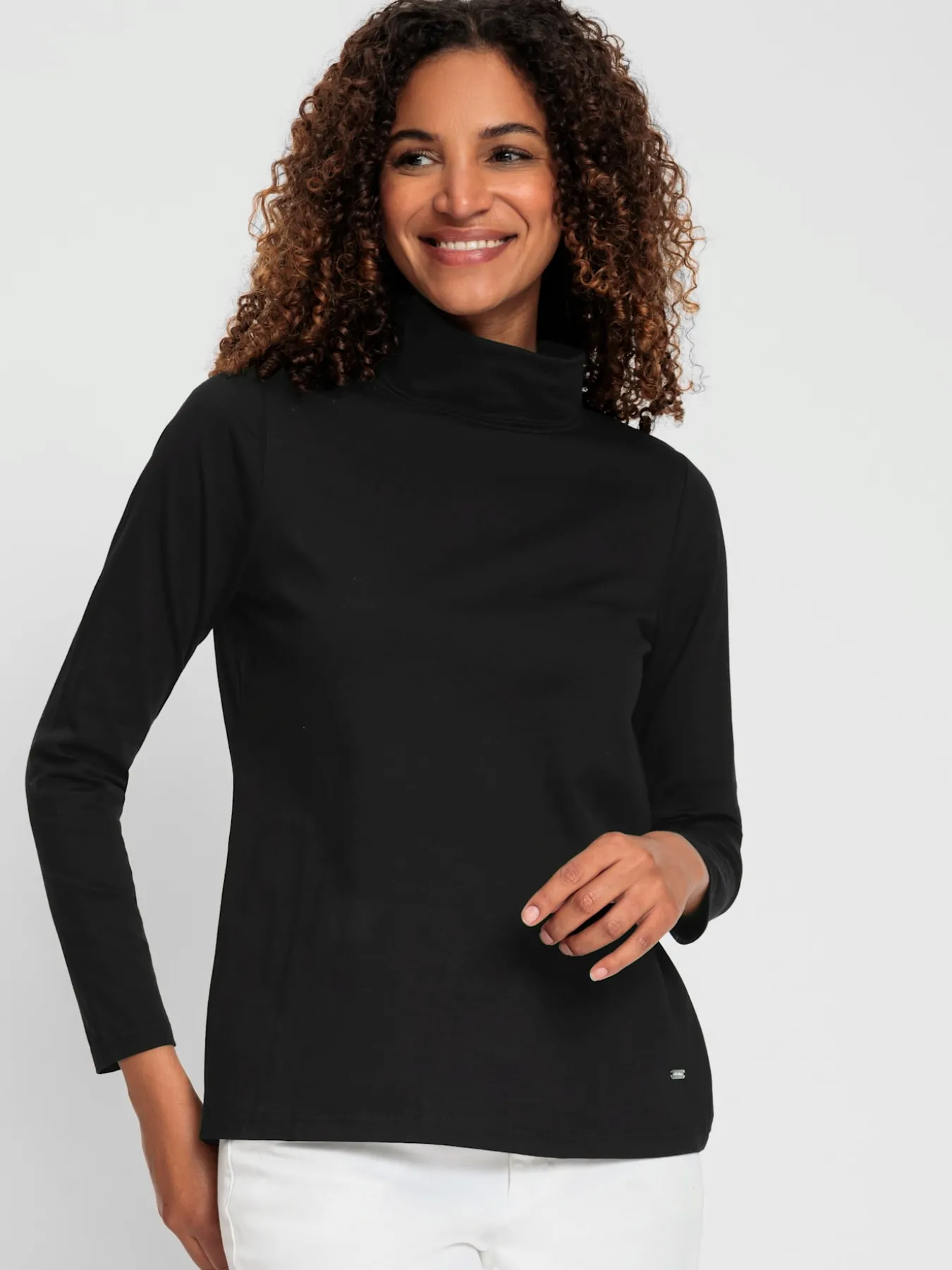 T-shirt à col roulé col roulé flatteur
