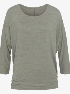 T-shirt à manches 3/4 manches chauve-souris pour un look décontracté