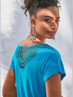 T-shirt à manches courtes empiècement en crochet doux au dos
