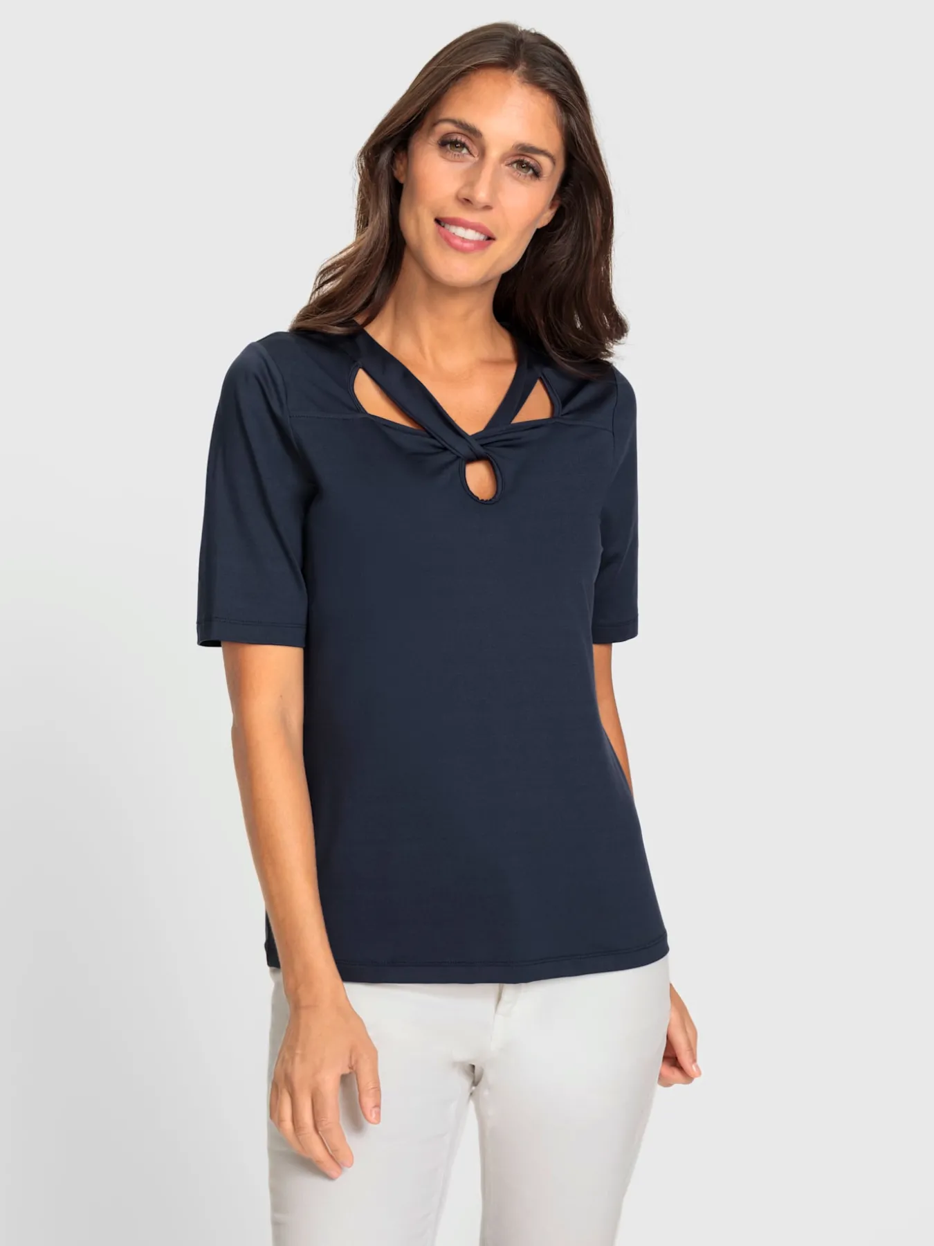 T-shirt à manches courtes encolure raffinée