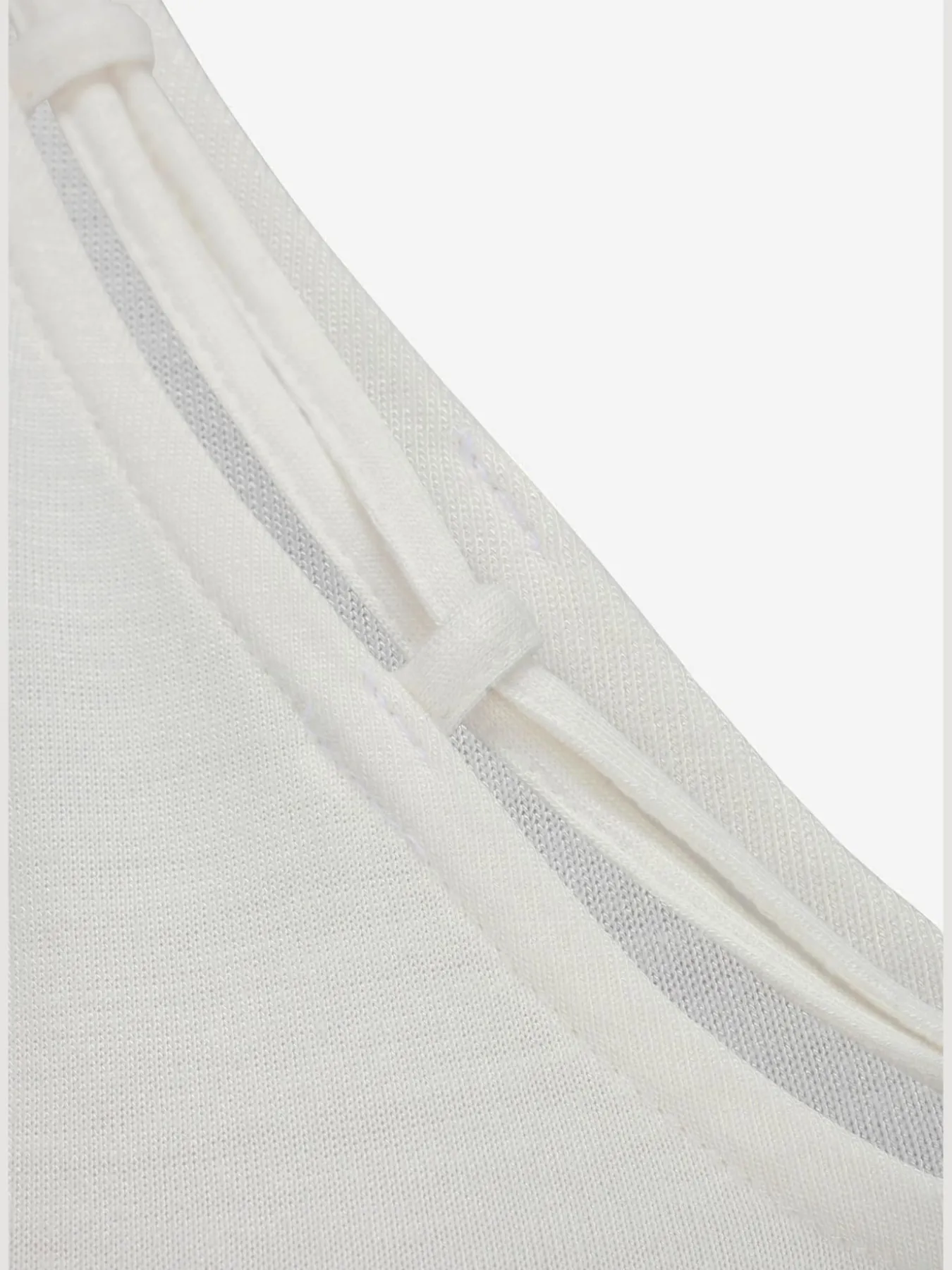 T-shirt col v avec cordons