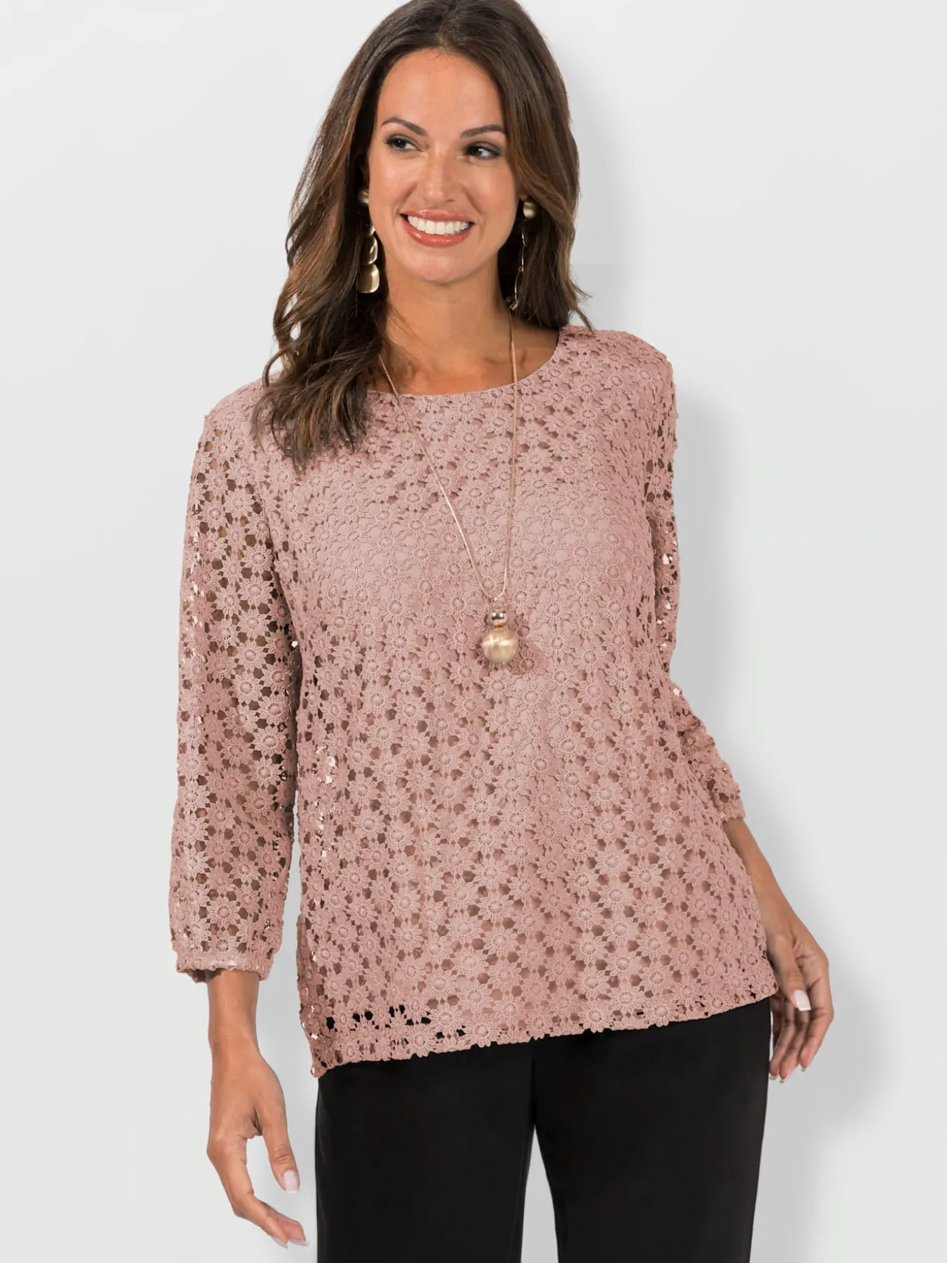 T-shirt en dentelle dentelle aux manches