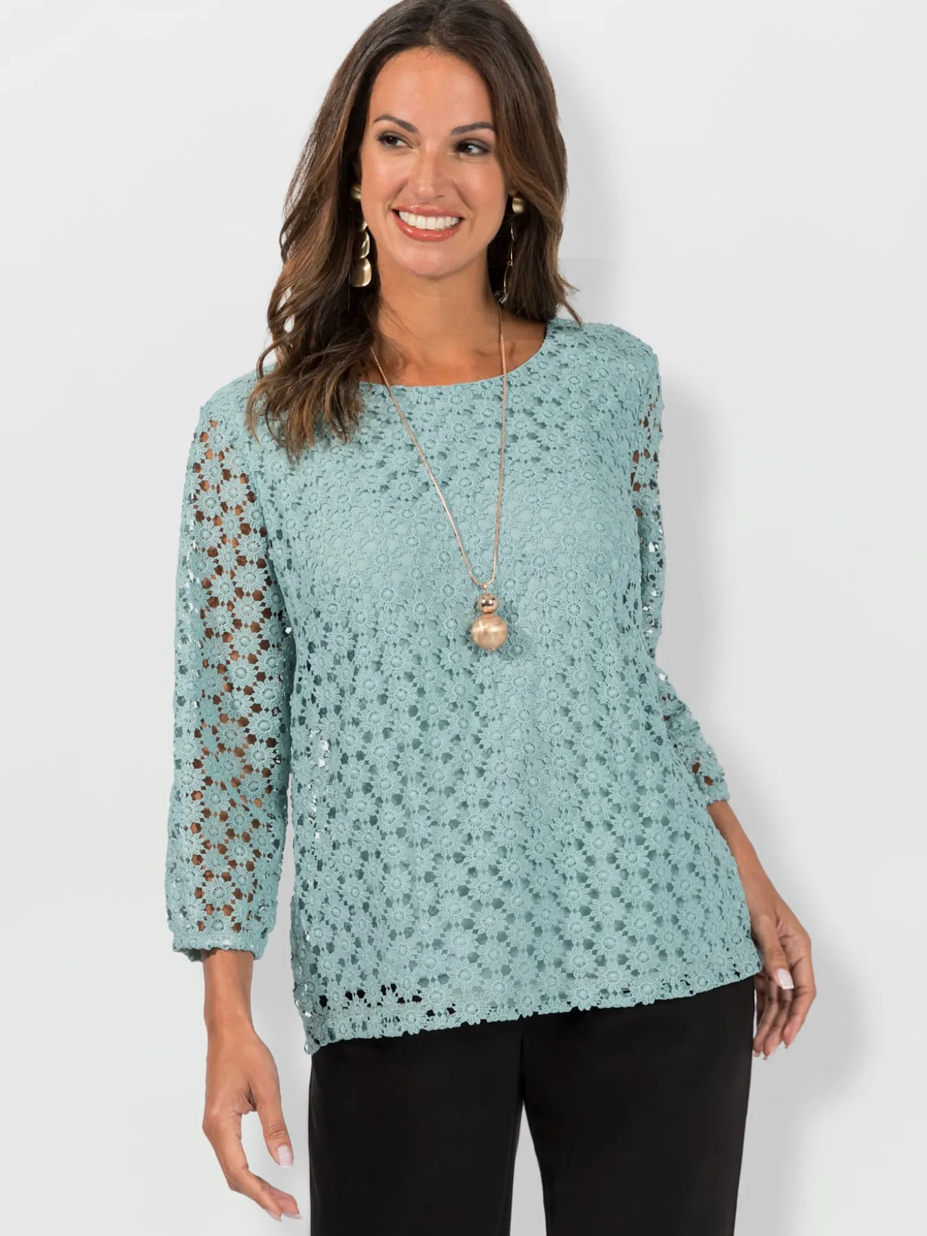 T-shirt en dentelle dentelle aux manches