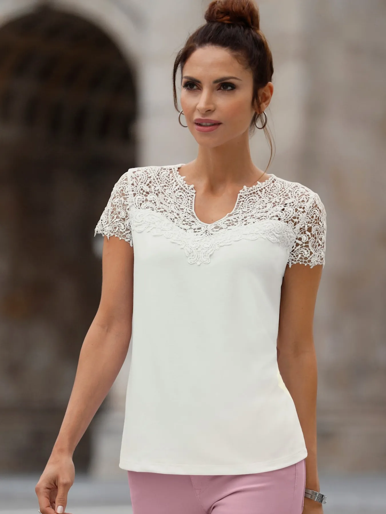 T-shirt en dentelle empiècement en dentelle