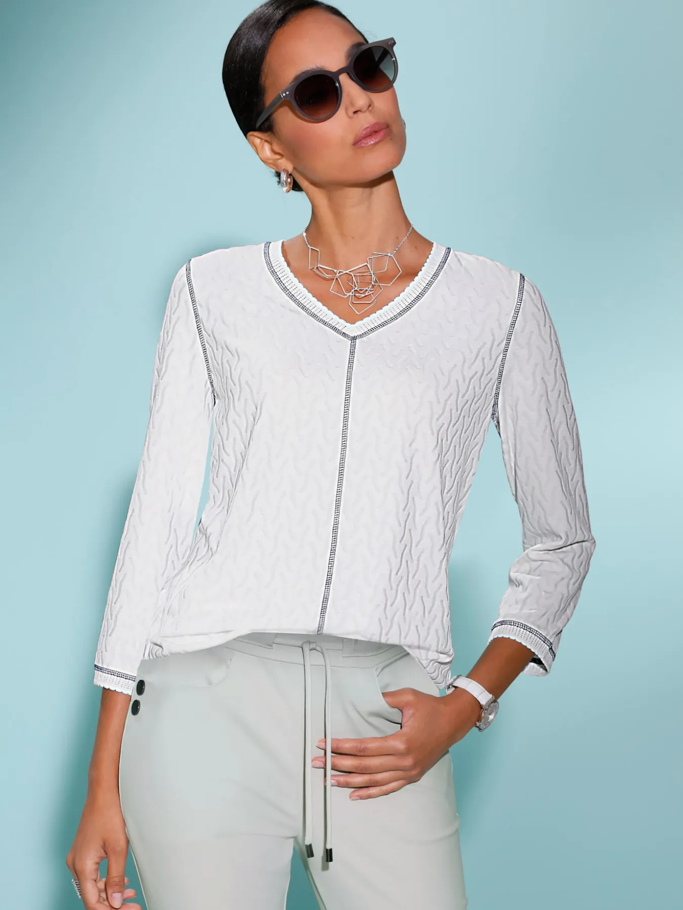 T-shirt en v jacquard en jersey tendance