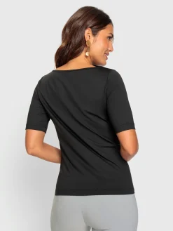 T-shirt encolure en u féminine