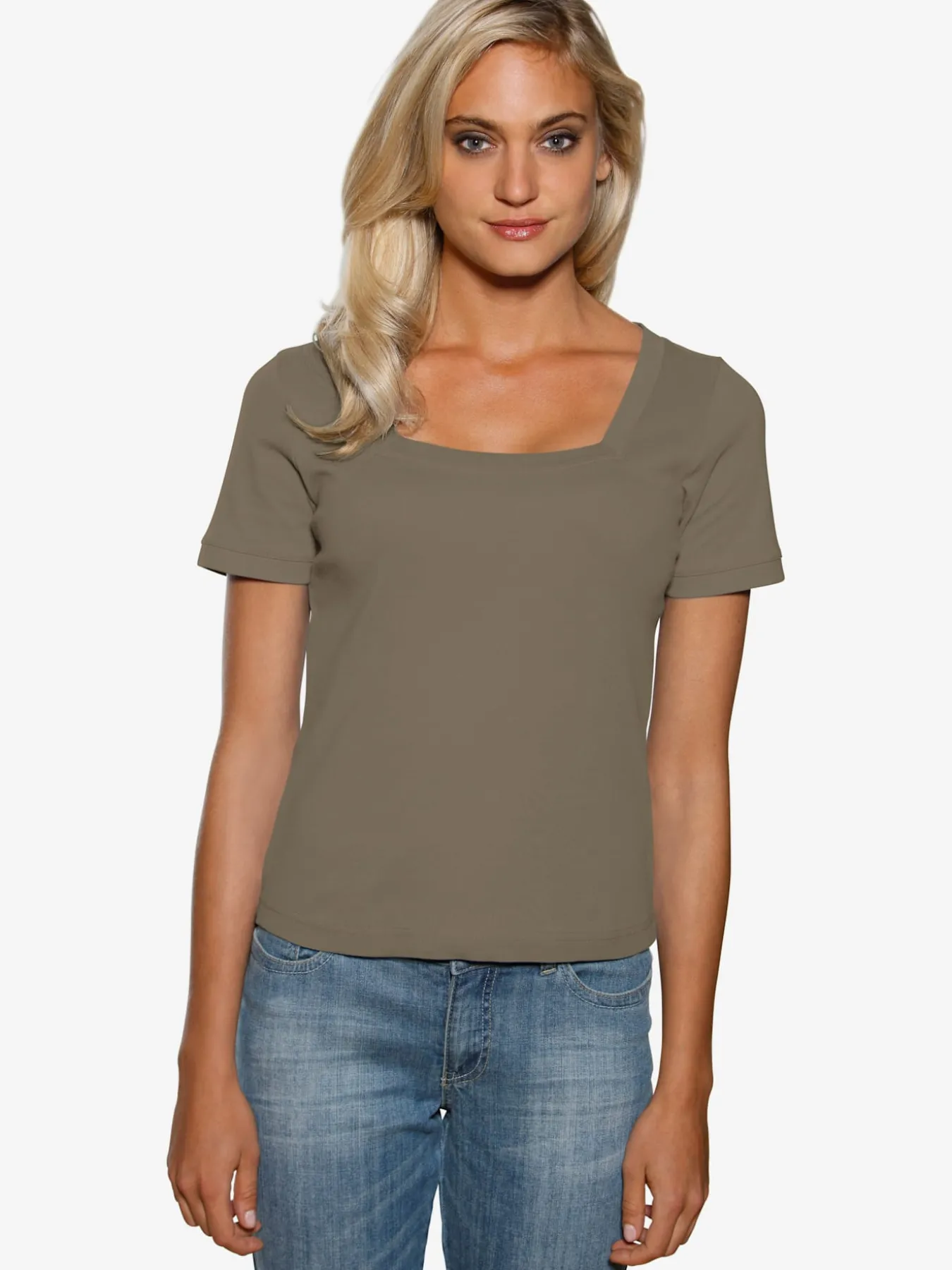T-shirt grande encolure carrée