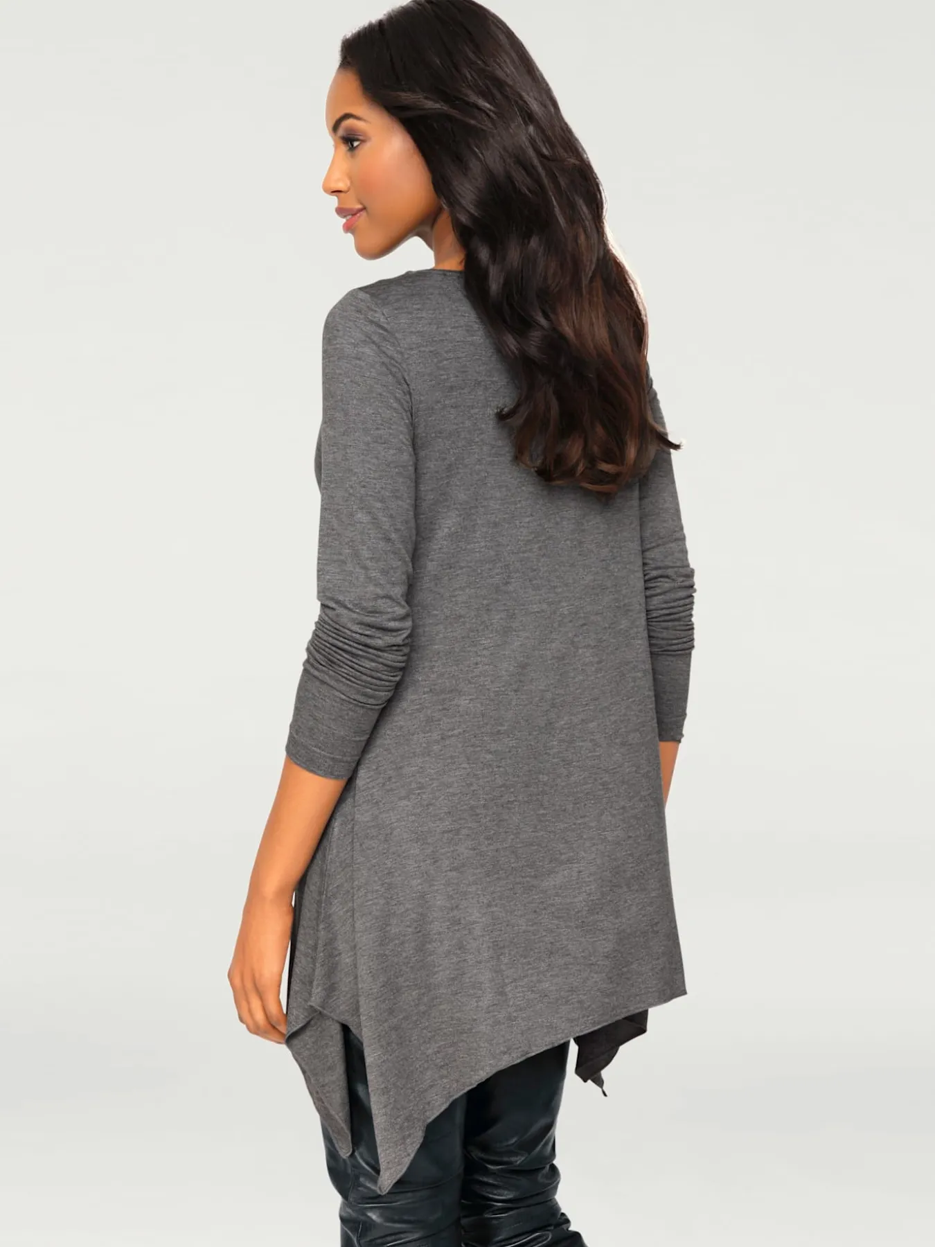 T-shirt long pointes tendance à la finition