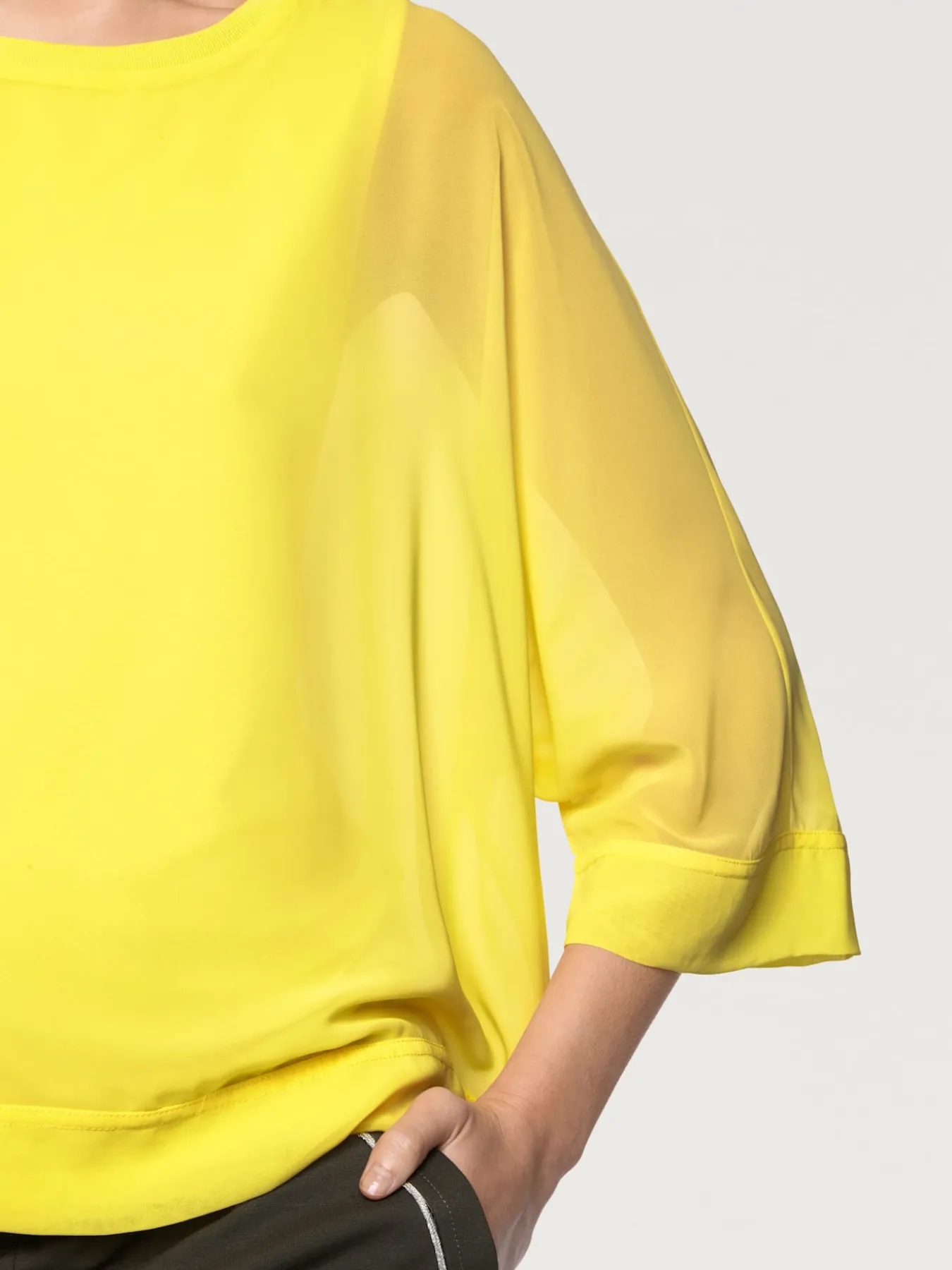 T-shirt look ample tendance