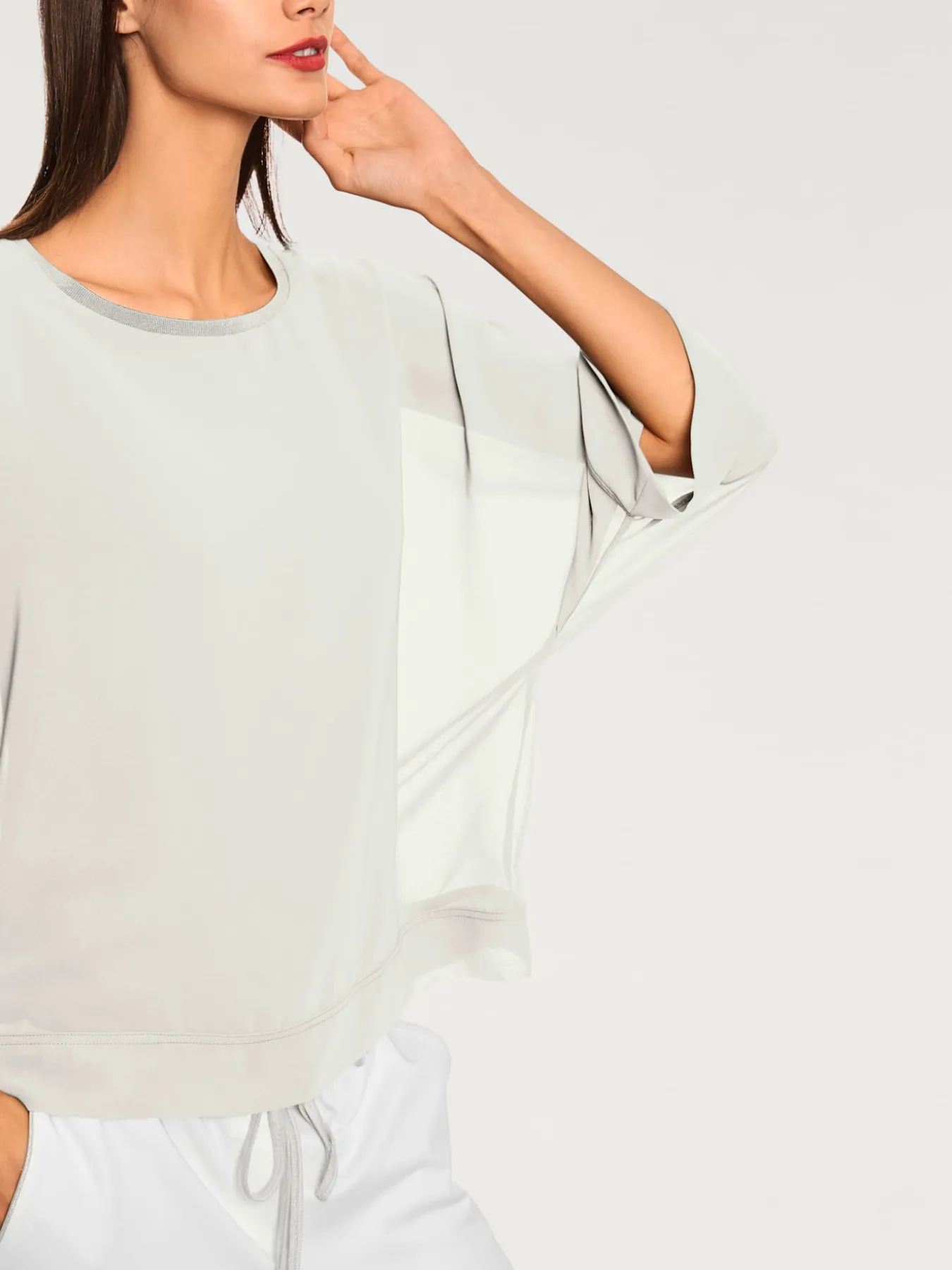 T-shirt look ample tendance