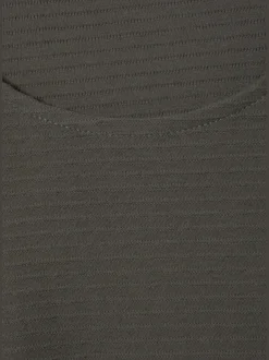 T-shirt manches longues un basique tendance