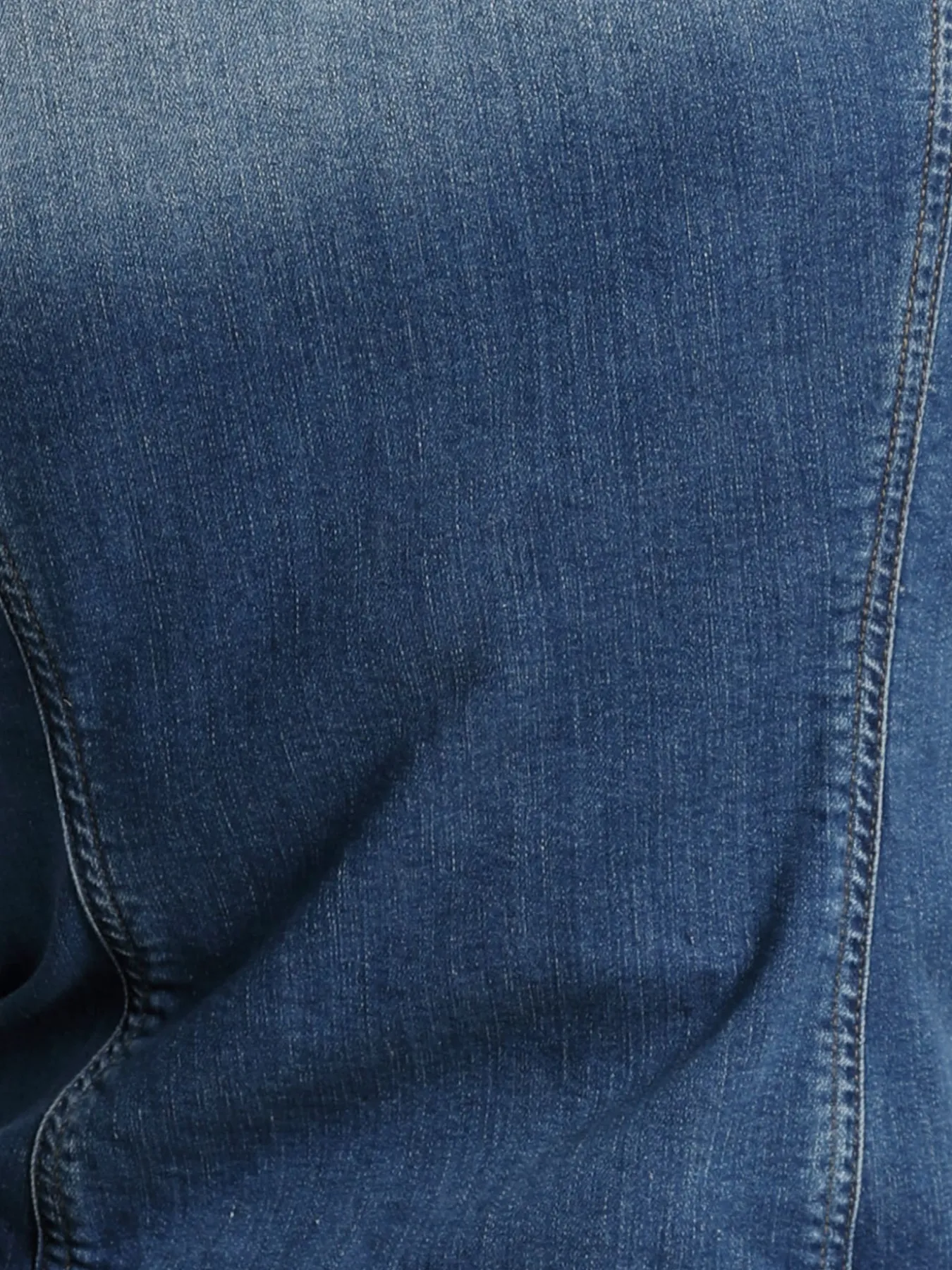 Veste en jean effet délavé et usé