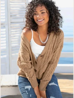 Veste en tricot cardigan court avec poches plaquées devant