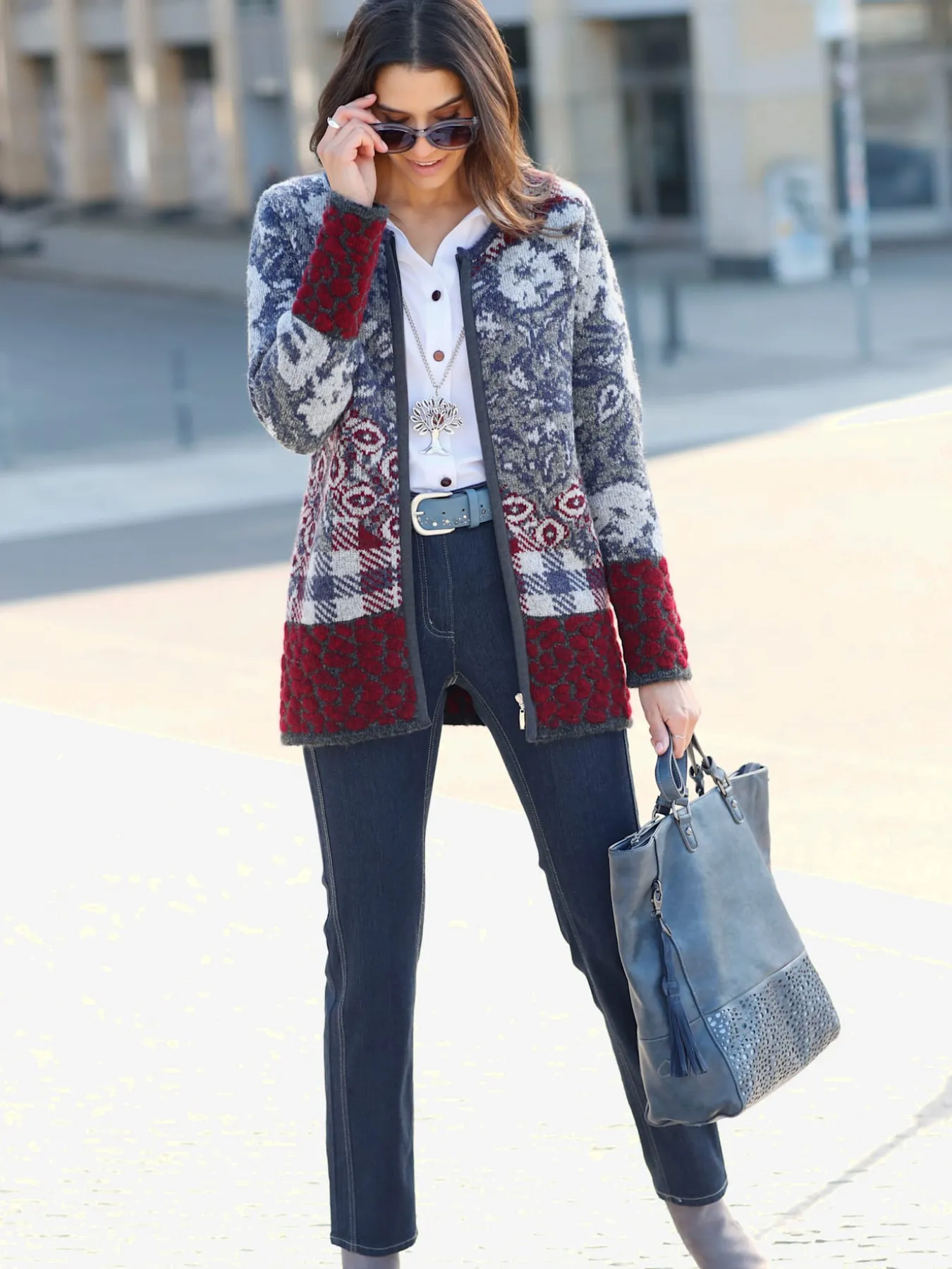 Veste en tricot jacquard joli motif jacquard