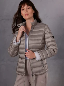 Veste légère en duvet superbe qualité légèrement brillante